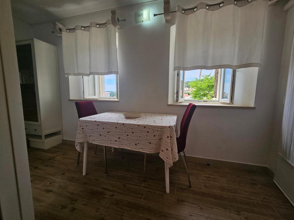 Arsenal Lägenhet Korčula Exteriör bild